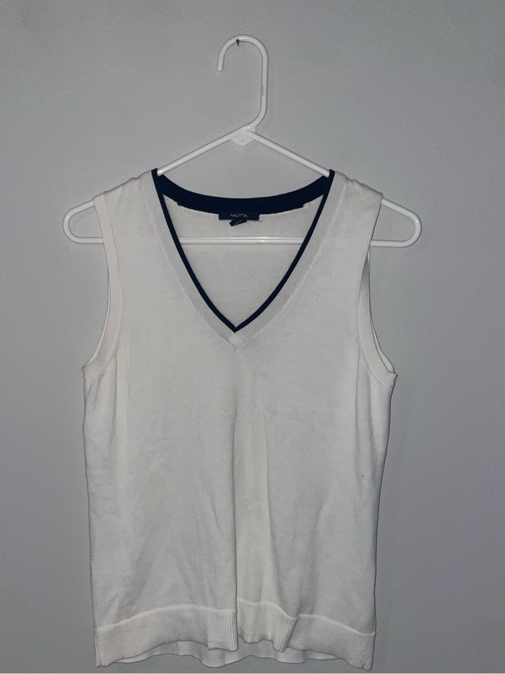 100% Cotton Nautica White V-Neck Sleeveless Knit with Navy Trim